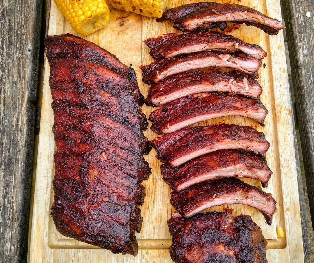Frozen St. Louis Style Pork Ribs Vac 1pcs/pack & 10 packs/case  10 units per case 2.6 lbs